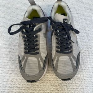 Veja size 7 sneakers. Super comfy and cute!